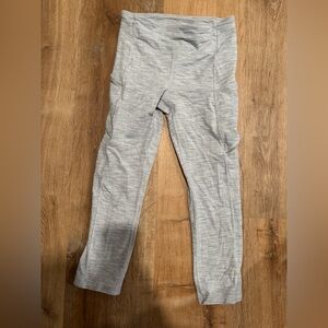 Space gray cropped leggings with pockets